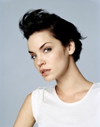 Эшли Скотт (Ashley Scott) InStyle Photoshoot 2002 (10xHQ) ME11109_t