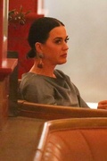 katy-perry-orlando-bloom-bday-dinner-friends-30.jpg