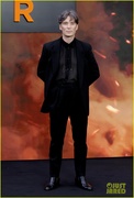 oppenheimer-cast-london-premiere-strike-19.jpg