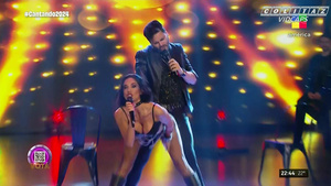 Silvina.Escudero.Cantando.2024.Rock.1080P-Colitaz.94.jpeg