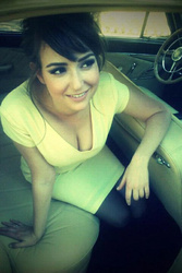 Milana Vayntrub (19).jpeg