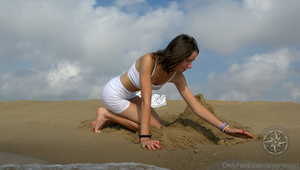 [Image: ME14KMM4_t.jpg]