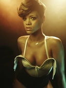 Rihanna - Rolling Stone (2010)