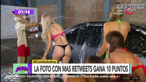 Soso.Mirabelli.y.Rubia.Lavando.Auto.Combate.1080P-Colitaz.38.jpeg