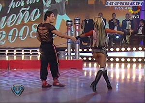 Evangelina.Aderson.Bailando.2008.Pollerita.Remera.Mojada.SD.60FPS-Colitaz.21.jpeg