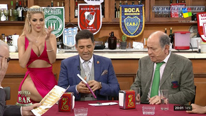 Virginia.Gallardo.Terribles.Pechos.Piernas.y.Descuidos.Polemica.1080P-Colitaztv.09.jpeg