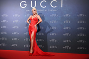 Lady+Gaga+House+Gucci+Italian+Premiere+Photocall+dmL35Wy2IChx.jpg