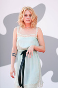 Kristen+Stewart+Spencer+Red+Carpet+78th+Venice+5pjVouBm9Ofx.jpg