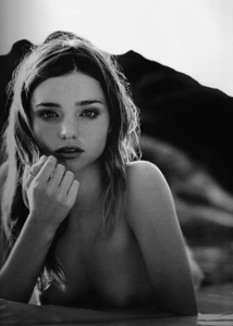 Miranda Kerr (13).jpeg