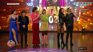 Silvina.Escudero.Bonus.Clip.Cantando.2024.Rock.1080P-Colitaz.48.jpeg