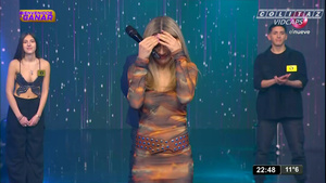 Laurita.Fernandez.Bienvenidos.a.Ganar.Vestido.Transparente.Oops.1080P-Colitaz.12.jpeg