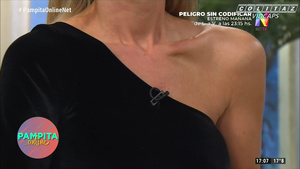 Rocio.Guirao.Diaz.Transparentando.Piernas.Pampita.Online.1080P-Colitaz.46.jpeg