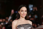 Angelina+Jolie+Eternals+Red+Carpet+16th+Rome+6wMEUgz35Zwx (1).jpg