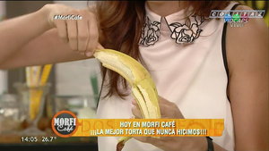 Zaira.Nara.Comiendo.Banana.Morfi.Cafe.1080P.Colitaz.12.jpeg