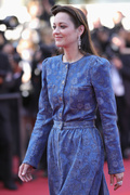 Marion+Cotillard+De+Son+Vivant+Peaceful+Red+-bCqCX0W2z2x.jpg