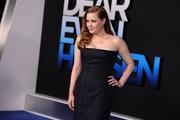 Amy+Adams+Dear+Evan+Hansen+Los+Angeles+Premiere+QYOrOhlXqcQx.jpg