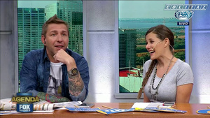 Alina.Moine.Jeans.Ajustados.Luciana.Rubinska.Agenda.Fox.1080P-Colitaz.14.jpeg