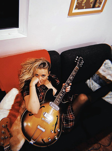 Emily Osment (15).jpeg