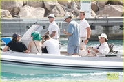 katy-perry-orlando-bloom-boat-ride-friends-in-south-of-france-43.jpg