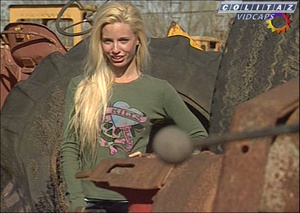 Rocio.Guirao.Diaz.El.Garage.Vid1.SD.60FPS-Colitaz.44.jpeg
