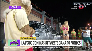 Soso.Mirabelli.y.Rubia.Lavando.Auto.Combate.1080P-Colitaz.76.jpeg