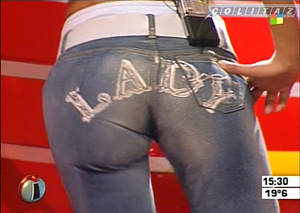 Nazarena.Velez.Jeans.Ajustados.Lady.Vueltita.Intrusos.SD.HQ-ColitazTV.58.jpeg