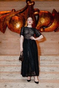 Elizabeth Gillies (3).jpg