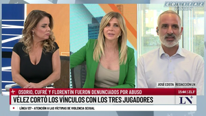 Debora.Plager.Saco.Verde.Marcando.Pechos.LN.1080P-Colitaz.28.png