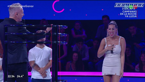 Noelia.Marzol.Minuto.Para.Ganar.Vestido.Blanco.Boquita.1080P-Colitaz.18.jpeg