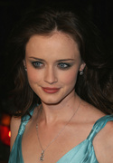 Alexis Bledel MEUB3RL_t