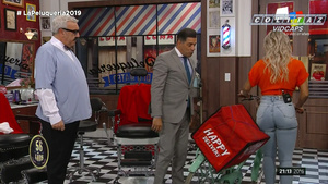 Sol.Perez.La.Peluqueria.2019.Jeans.Ajustados.Bicicleta.1080P-Colitaz.88.jpeg