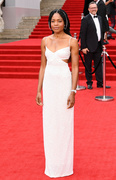 Naomie+Harris+World+Premiere+NO+TIME+DIE+Red+8ypthF1POi_x.jpg