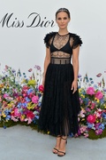 Natalie-Portman---Miss-Dior-Millefiori-Garden-Pop-Up-Opening-in-L.A.-10.jpg
