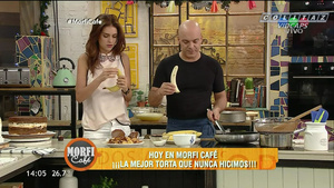 Zaira.Nara.Comiendo.Banana.Morfi.Cafe.1080P.Colitaz.05.jpeg