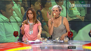 Denise.Dumas.Comiendo.Helado.Infama.HD1080P-ColitazTV.17.jpeg