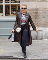 Chloe Sevigny - Out and about in New York. 04/17/2023