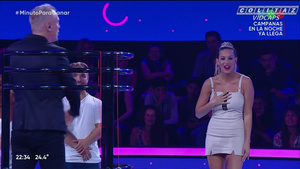 Noelia.Marzol.Minuto.Para.Ganar.Vestido.Blanco.Boquita.1080P-Colitaz.17.jpeg