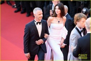 anne-hathaway-armageddon-time-cannes-premiere-28.jpg