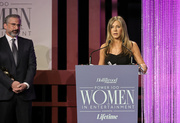 Jennifer+Aniston+Hollywood+Reporter+2021+Power+L0nndIOor5Qx.jpg