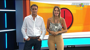 Carolina.Losada.Pantalon.Ajustado.Mostaza.TCAM.1080P-Colitaz.74.jpeg