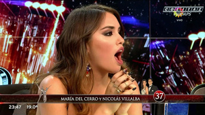 Laly.Esposito.Maria.Del.Cerro.Primeros.Planos.Bailando.1080P-Colitaz.35.jpeg