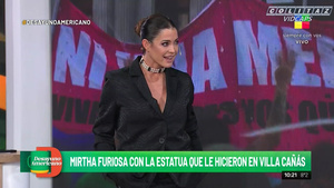 Natalie.Weber.Meneando.Pollera.Cortita.DA.1080P-Colitaz.10.jpeg