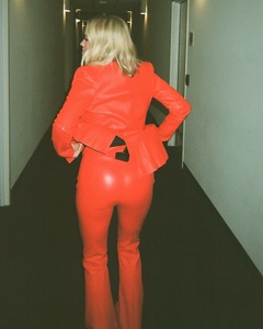 Emily Osment (10).jpeg