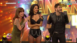 Silvina.Escudero.Cantando.2024.Rock.1080P-Colitaz.138.jpeg