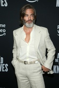 chris-pine-thandiwe-newton-old-knives-premiere-01.jpg
