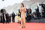 Zendaya+Coleman+Dune+Red+Carpet+78th+Venice+6x7hDvRUVs9x.jpg