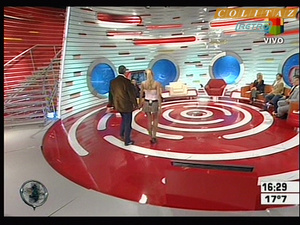 Nazarena.Velez.2x.Vueltitas.Pollerita.y.Marcando.Pezones.Intrusos.SD.HQ.60FPS-Colitaz.07a144.jpeg