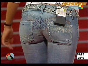 Karina.Jelinek.Jeans.Vueltita.Intrusos.SD.HQ.60FPS-Colitaz.22.jpeg