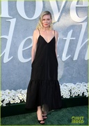 elizabeth-olsen-jesse-plemons-love-and-death-premiere-34.jpg