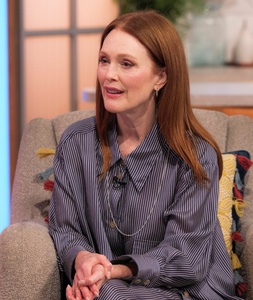 Julianne Moore - Page 2 MEWVXHA_t